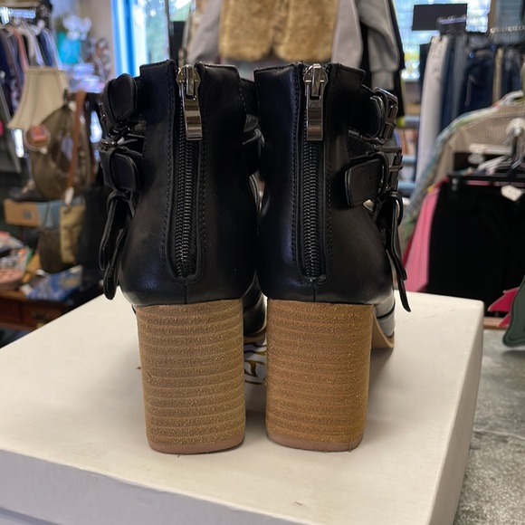 Beast Fashion  women's shoes, size 8 black Claira style - Picture 6 of 8